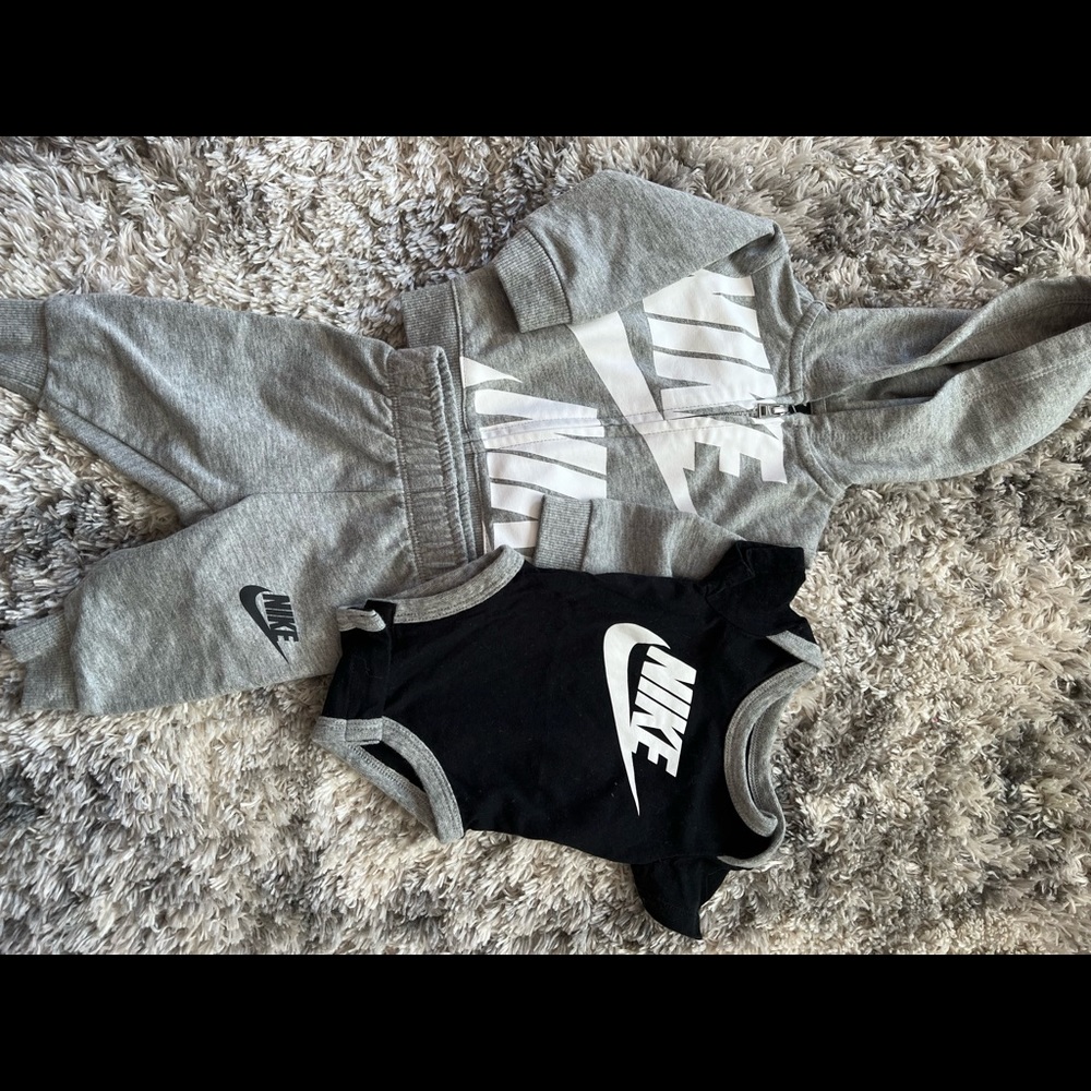 Newborn Nike sweatsuit